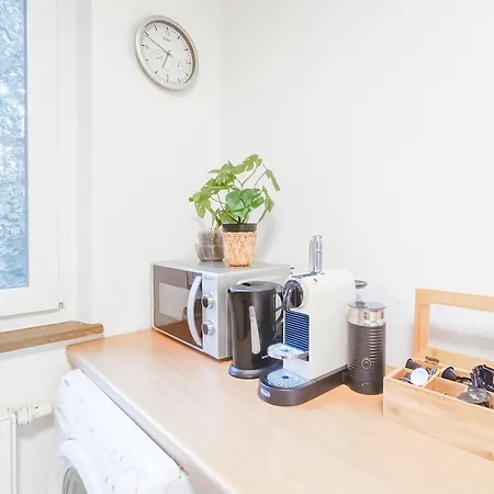 Parkplatz - Zentral - Modern - 3-zi 5x Pers شقة