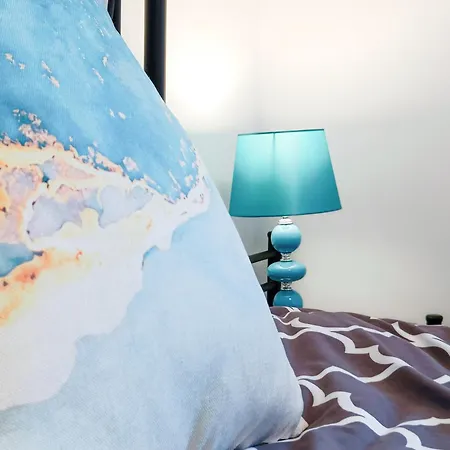 Parkplatz - Zentral - Modern - 3-zi 5x Pers شقة *